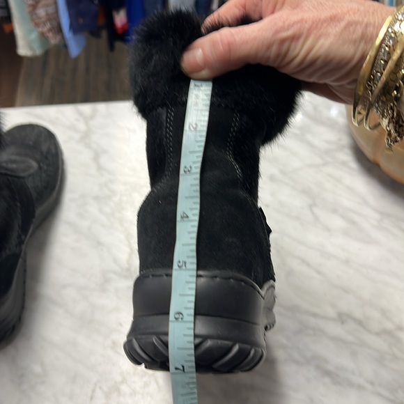 Pajar Black Pony Hair and Faux Fur Zip Front Winter Boots Size 39 - Picture 11 of 12